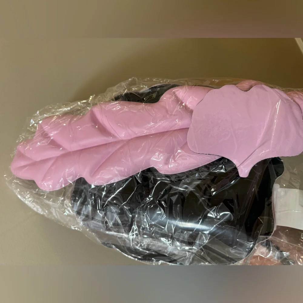 Pink Mouse Pad & Wrist Cushion - Brand new!